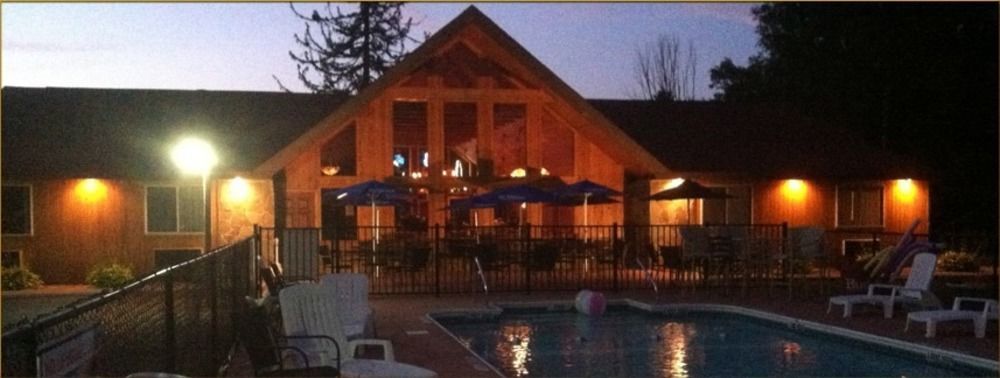K&G Lodge Освіґо Екстер'єр фото